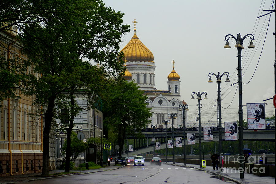 Moscow Photograph - Cathedral of Christ the Saviour by Padamvir Singh