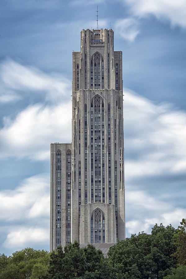 Pittsburgh Photograph - Cathedral of Learning by Robert Fawcett