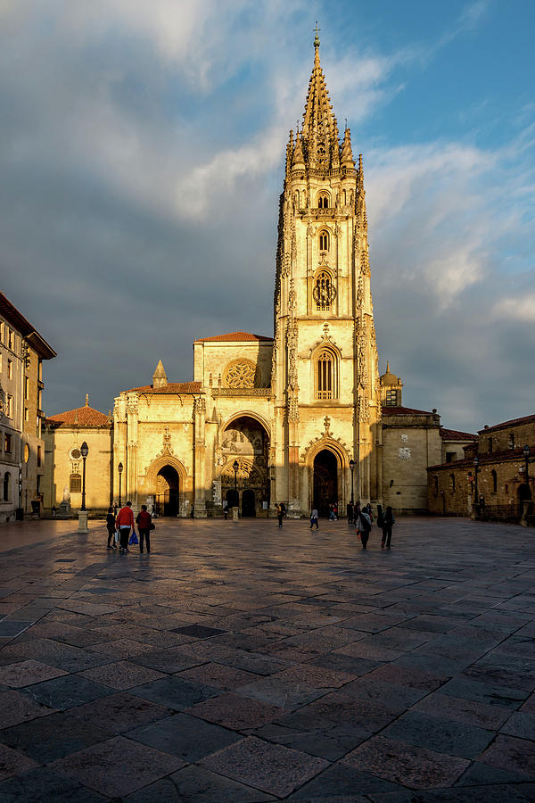 Spain Photograph - Cathedral of Oviedo by Ric Schafer Spain Photograph - Cathedral of Oviedo by Ric Schafer
