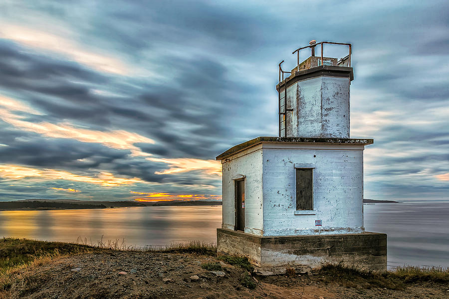 Cattle Point Lighthouse Photograph by Thomas Ashcraft