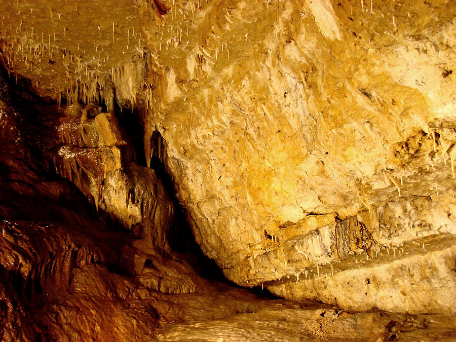 Cave of the Mounds 7 Photograph by Todd Zabel