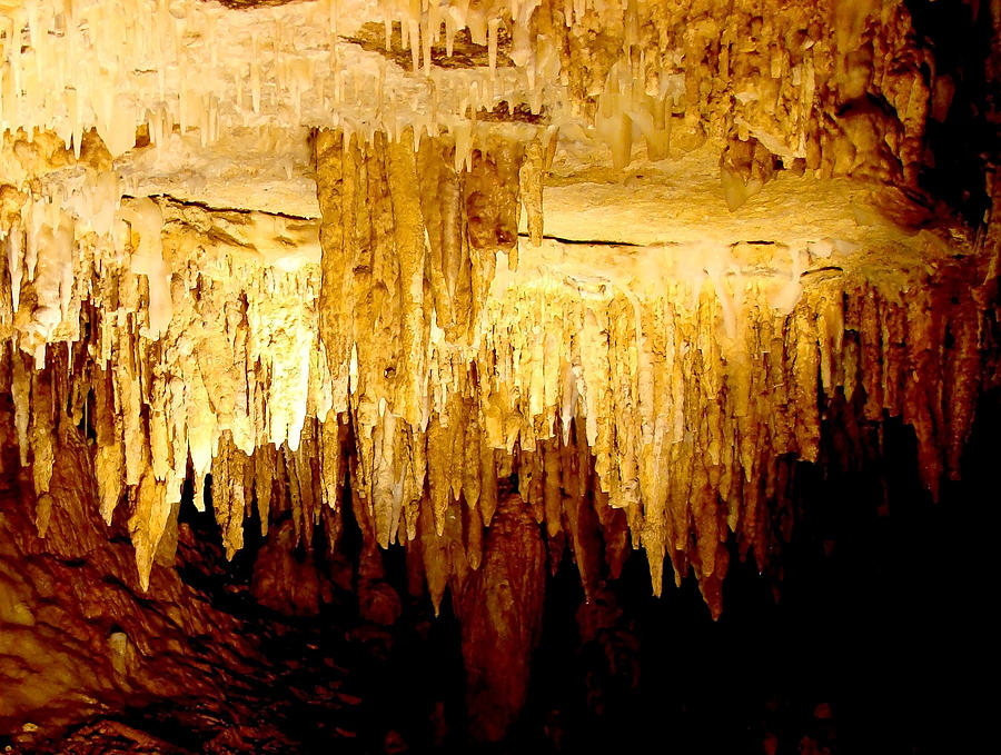 Cave of the Mounds 9 Photograph by Todd Zabel