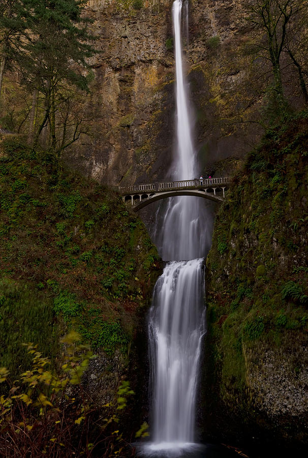 Multnomah Falls in the Columbia River Gorge National Scenic Area ...