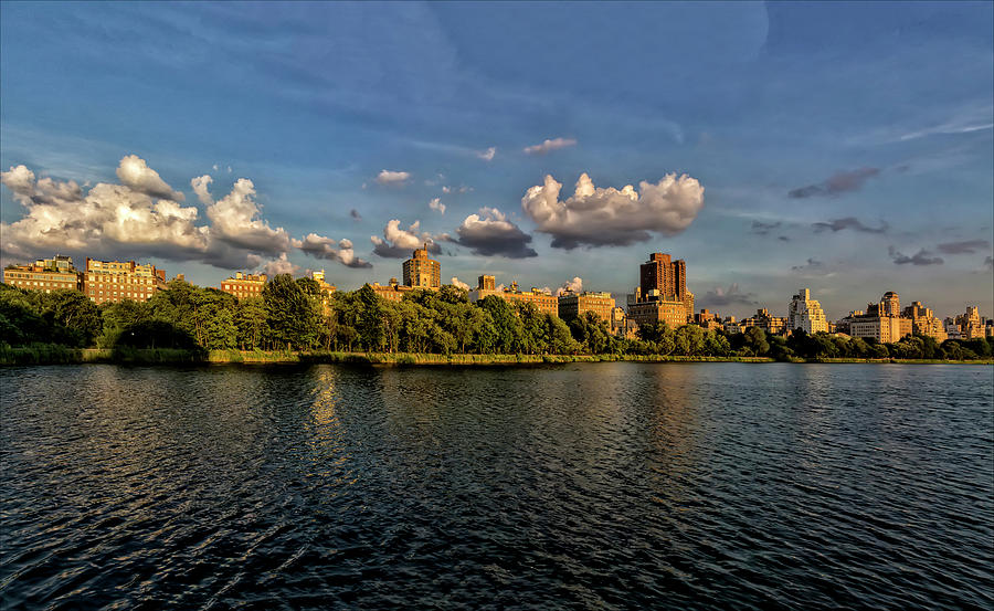 Central Park Resevoir and 5th Avenue Late Afternoon Photograph by Robert Ullmann