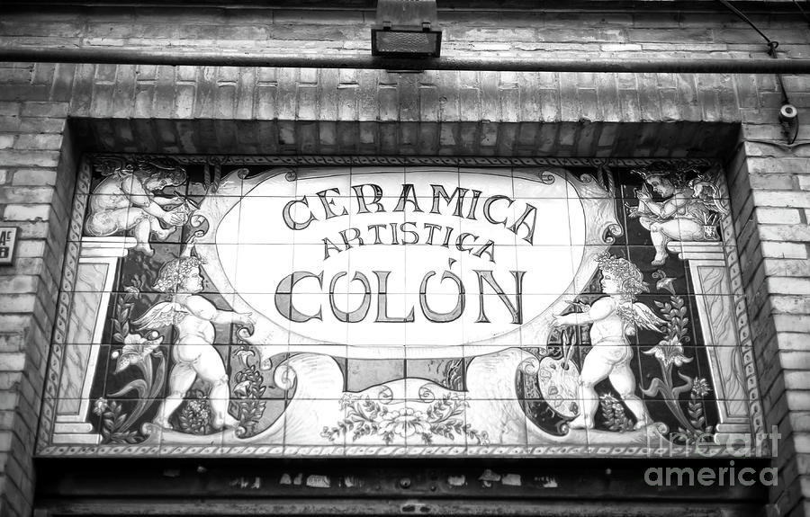 Ceramica Artistica Colon in Seville Photograph by John Rizzuto