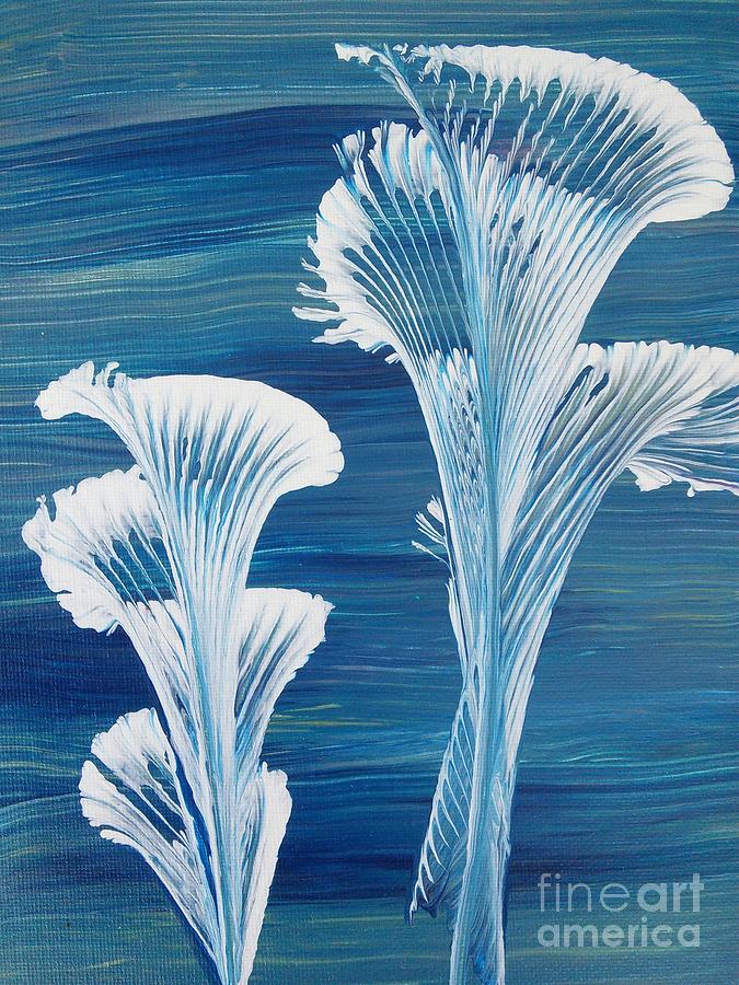 Blue Painting - Chain Flowers over POur by Susan Nielsen