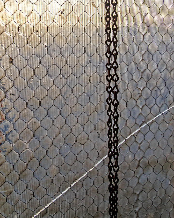 Pattern Photograph - Chains Cracked Glass and Wire by Kevin Anderson