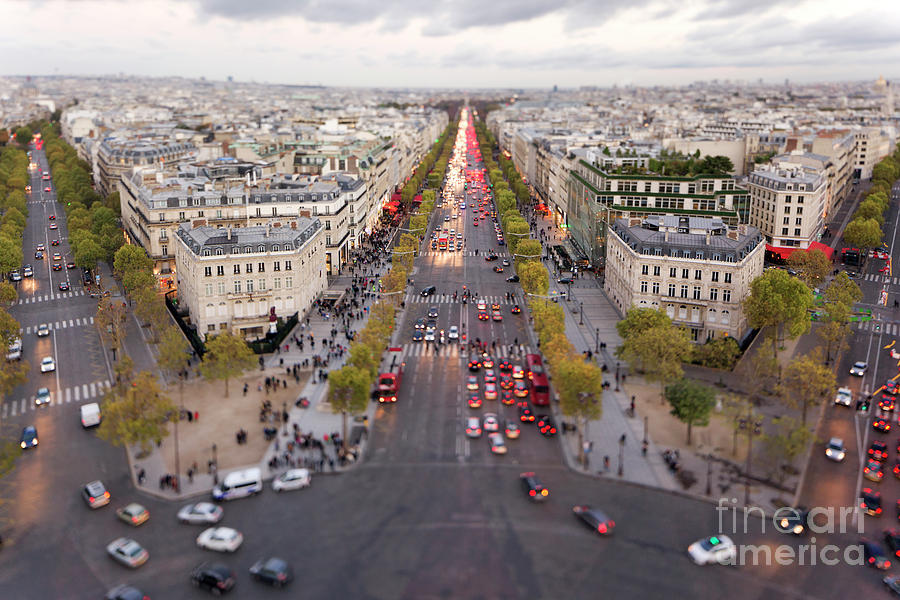 Champs-Elysees, Paris Photograph by David Bleeker