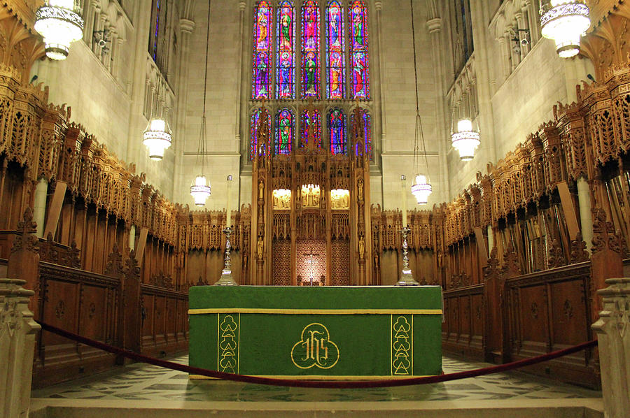 Chancel And Altar Photograph by Cynthia Guinn