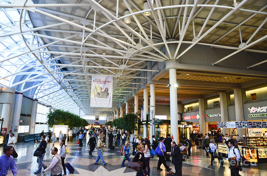 Charlotte Douglas International Airport Terminal Photograph by David ...