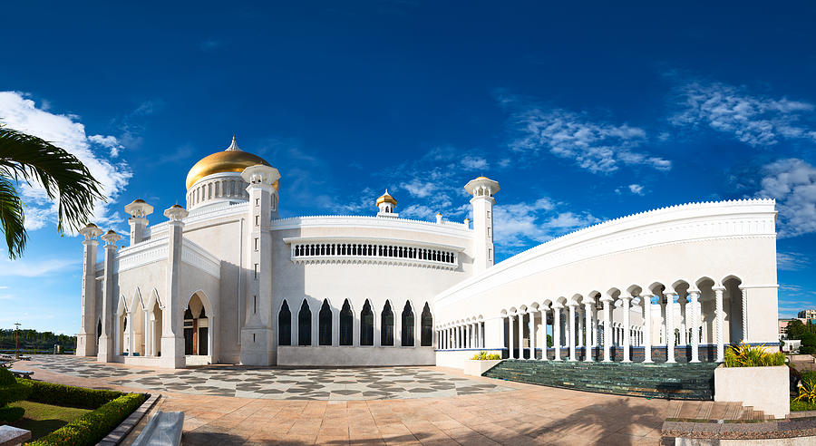 Charming Masjid Sultan Omar Ali Saifuddin Mosque Photograph by 