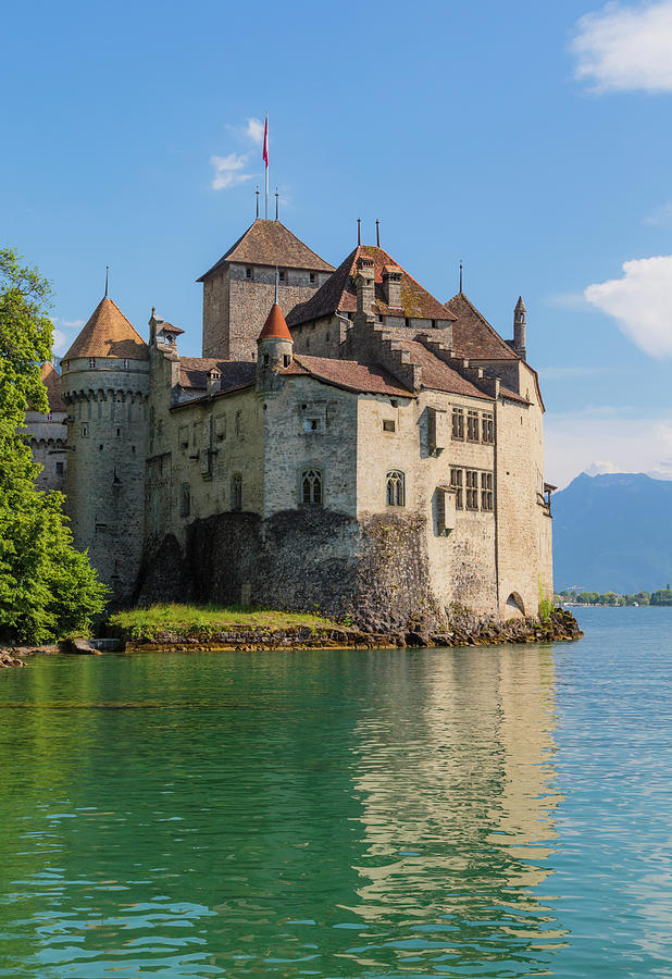 Chateau de Chillon, Switzerland Photograph by Ken Welsh - Fine Art America