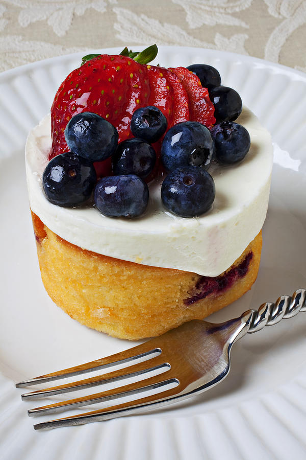 Cheese cream cake with fruit Photograph by Garry Gay