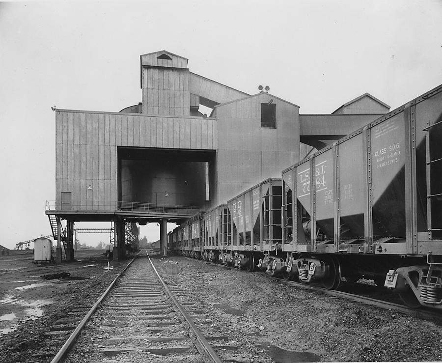 Train Picks Up Ore Shipment Photograph by Chicago and North Western Historical Society