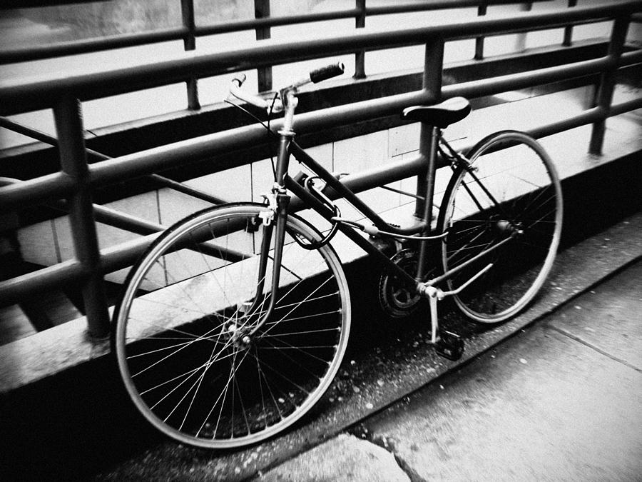 Chicago Bicycle Photograph by Kyle Hanson