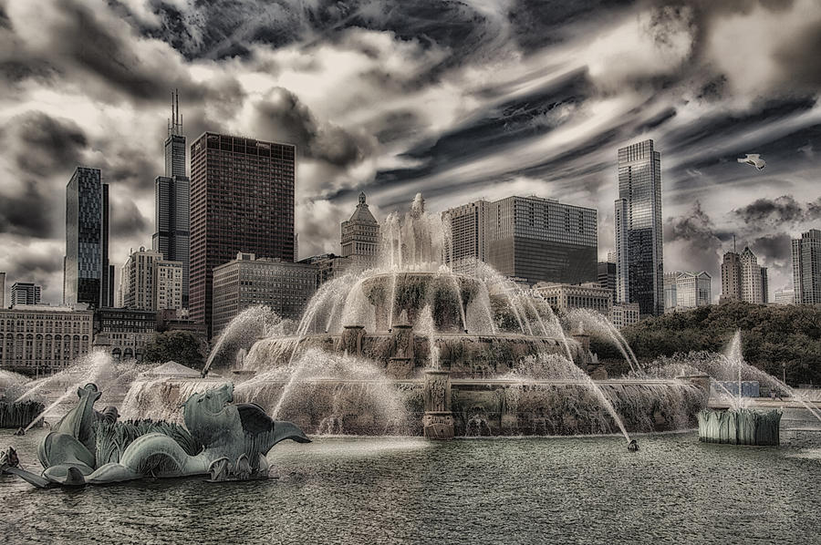 Chicago Photograph - Chicago Buckingham Fountain Summer Storm Passing By PA 01 by Thomas Woolworth