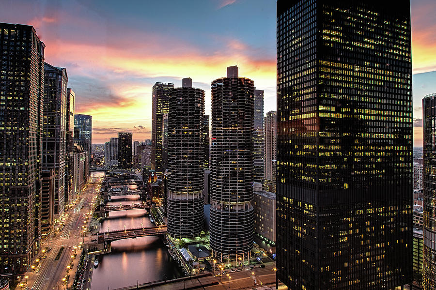 Chicago City Sunset Photograph by Raf Winterpacht