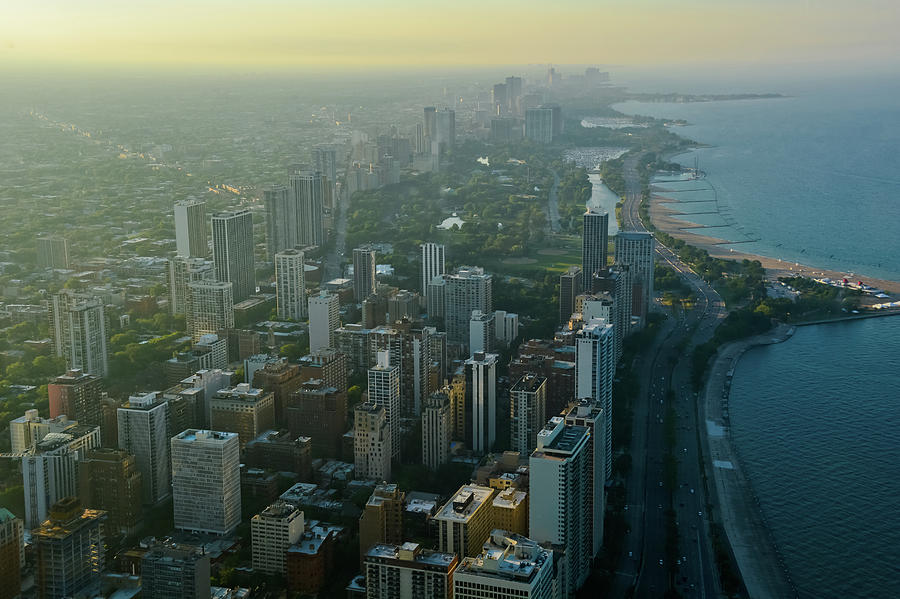 Chicago Gold Coast Photograph by Kyle Hanson