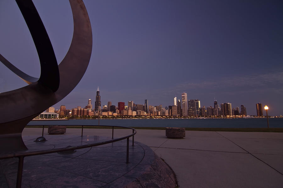 Chicago skyline at dawn Photograph by Sven Brogren