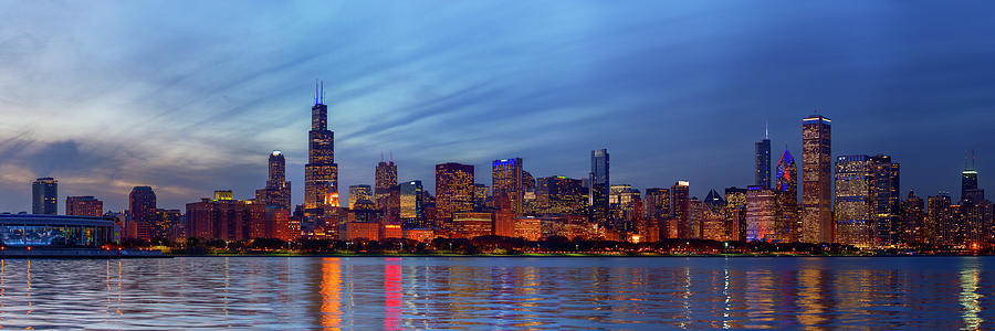 Chicago skyline night, Lake Michigan, Chicago, Cook County, Illinois ...