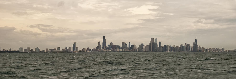 Chicago Skyline Photograph - Chicago Skyline No 2 by Phyllis Taylor