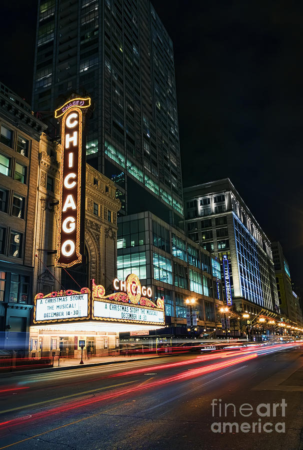 Chicago Theatre Photograph by Eddie Yerkish