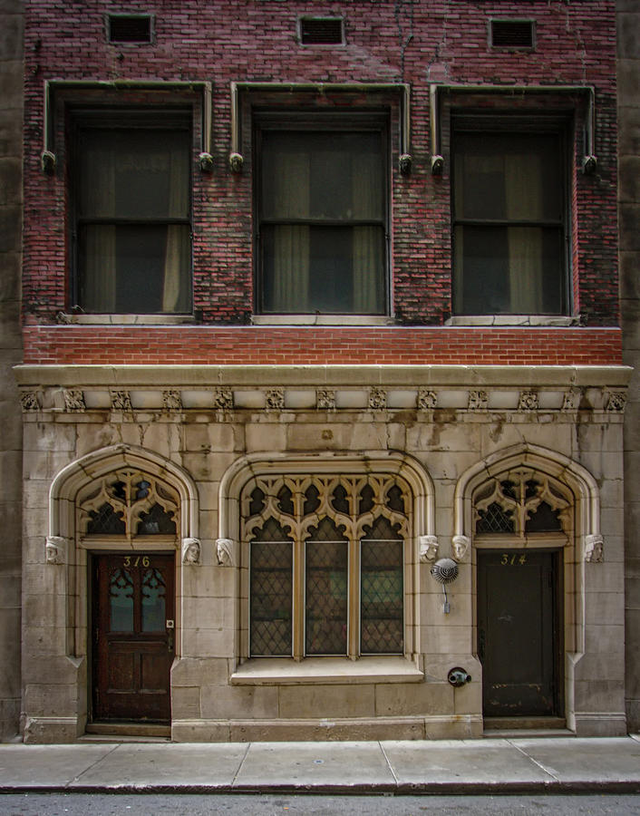 Chicago Photograph - Chicago Vintage Building by Mike Burgquist