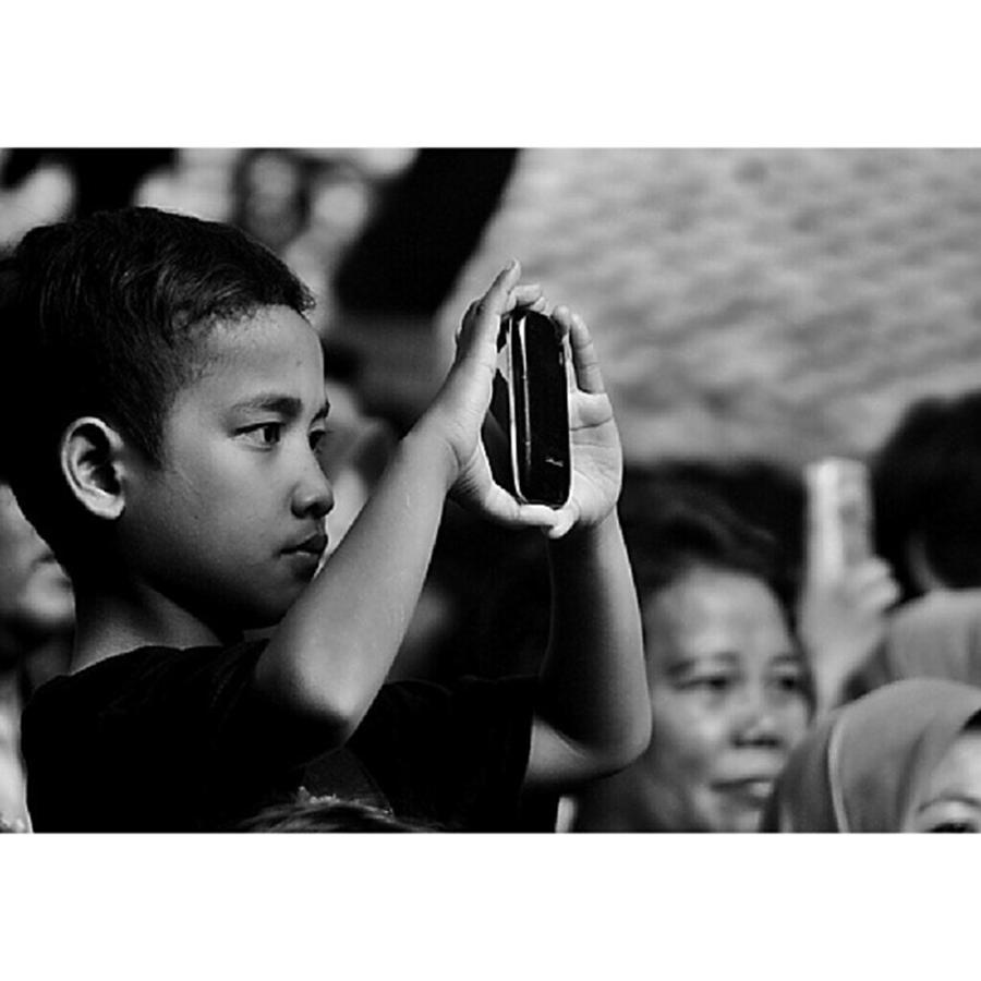 Instagram Photograph - Children And Mobile Camera @kamerahpgw by Djiduth Photoworks