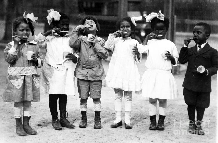 Washington D.c. Photograph - Children Brushing Teeth by Science Source