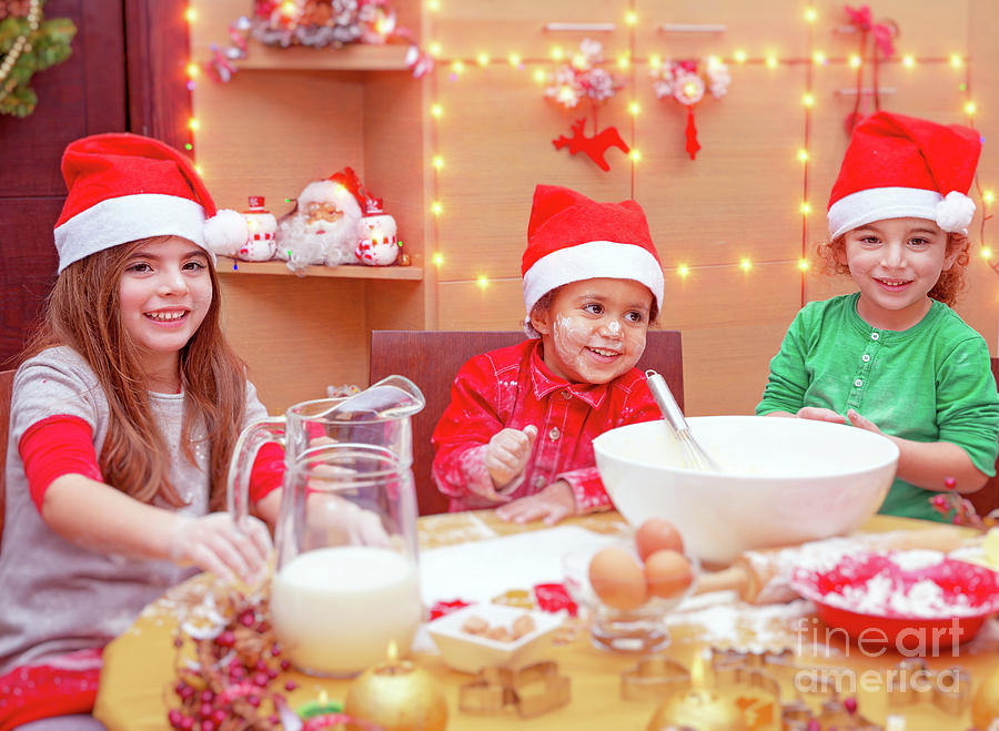 Children Making Christmas Dinner Photograph By Anna Om
