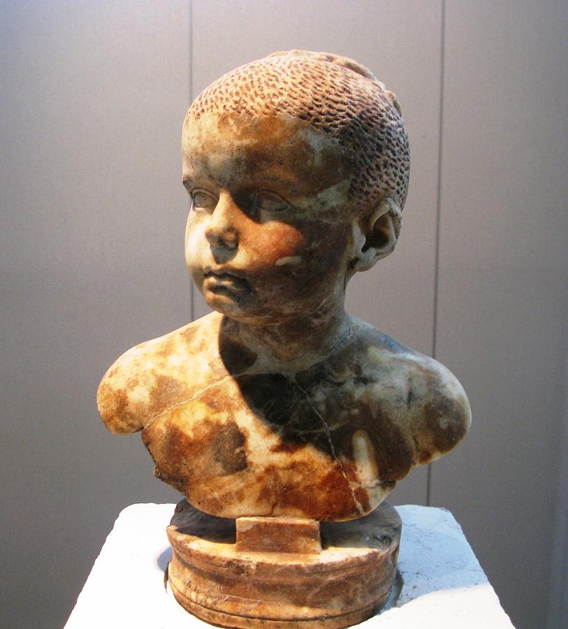 Childs Bust Photograph