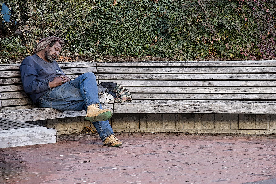 Homeless Photograph - Chillin by Tom McElvy