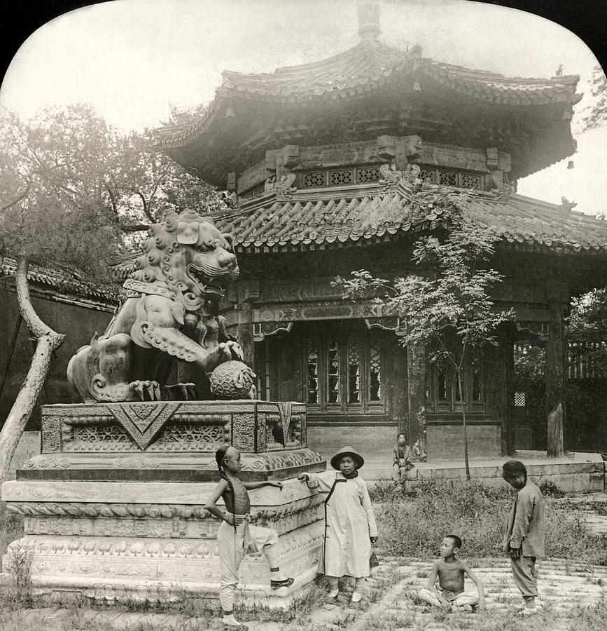China: Lama Temple, 1901 Photograph by Granger
