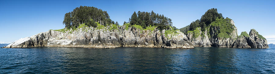 Chiswell Islands Panorama Photograph by Ian Johnson
