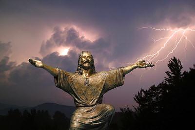 Jesus Statues Sculpture - Christ Welcomes by Tom White Jesus Statues Sculpture - Christ Welcomes by Tom White