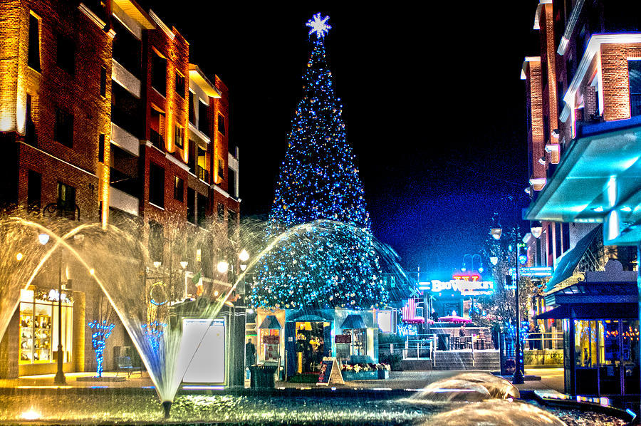 Christmas at the Landing Photograph by Annette Persinger - Fine Art America