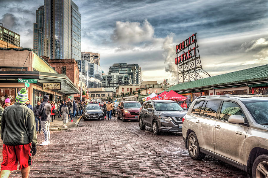 Christmas at the Pike Place Market Photograph by Spencer McDonald