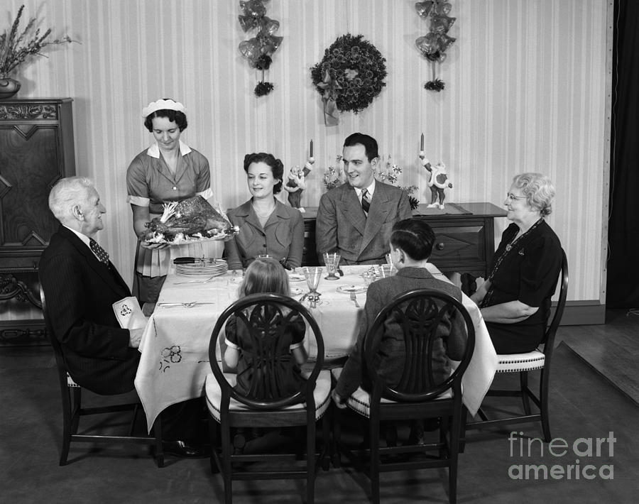 Christmas Dinner, C.1940s Photograph by H. Armstrong Roberts/ClassicStock