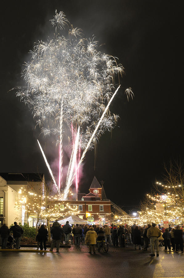 Christmas Fireworks at City Square - Duncan Photograph by Kevin Oke
