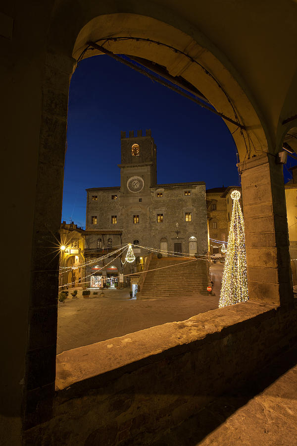 christmas in Cortona 3 Photograph by Al Hurley