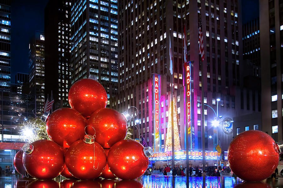 Christmas in New York Photograph by Mark Andrew Thomas