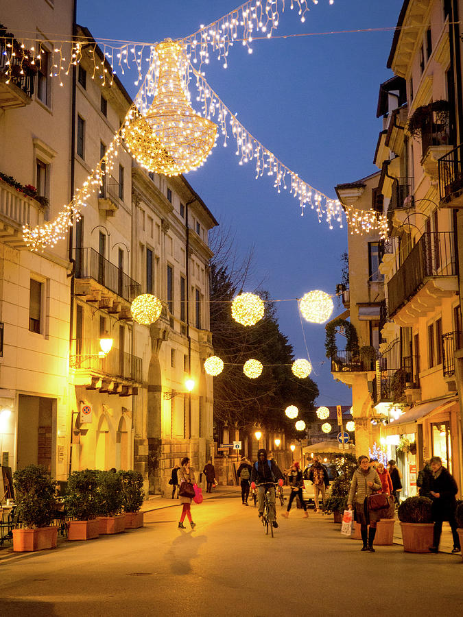 Christmas in Vicenza Italy Photograph by Debbie Karnes