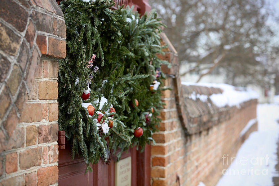Christmas Wreath at Colonial Williamsburg Photograph by Lara Morrison