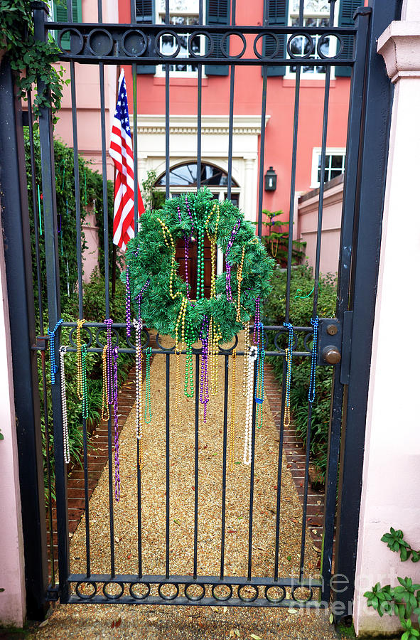 Christmas Wreath in the Garden District New Orleans Photograph by John Rizzuto