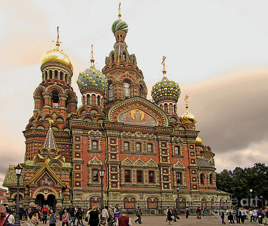 Church of Our Savior of Spilled Blood Photograph by Linda Parker