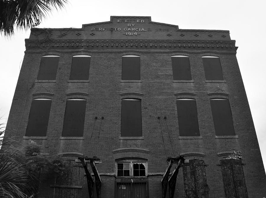 Ybor City Photograph - Cigar Factory Tampa Florida #1 by David Lee Thompson