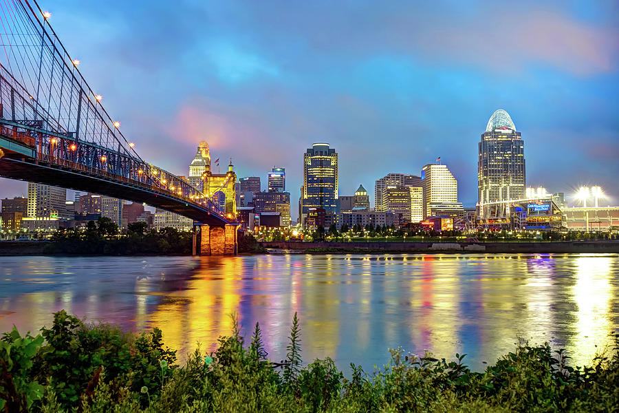 Cincinnati Skyline Cityscape Art - Color Photograph by Gregory Ballos