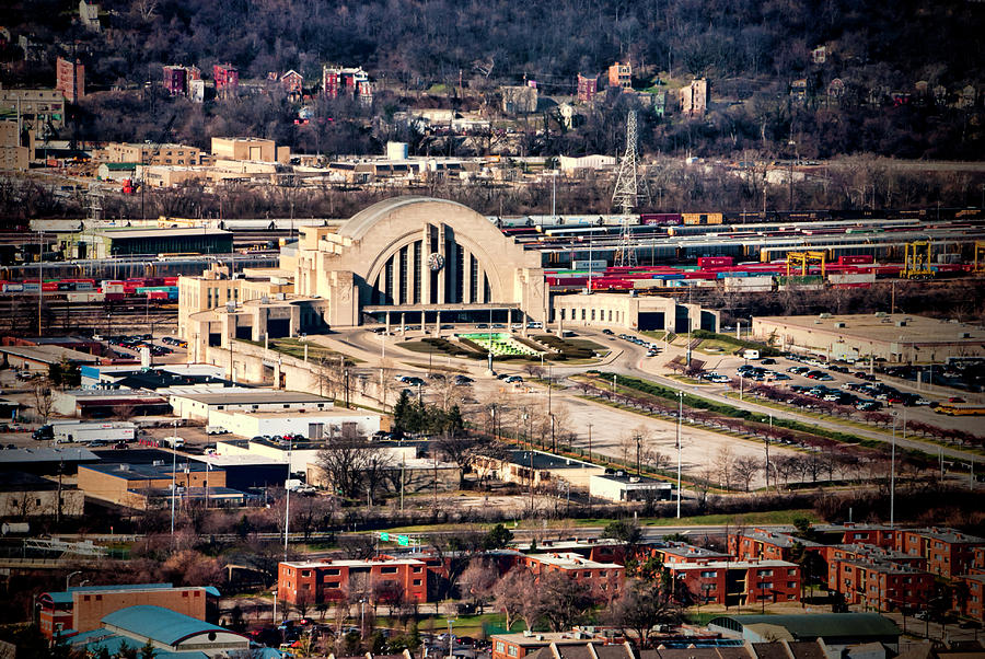 Cincinnati Photograph - Cincinnati Union Terminal by Phyllis Taylor