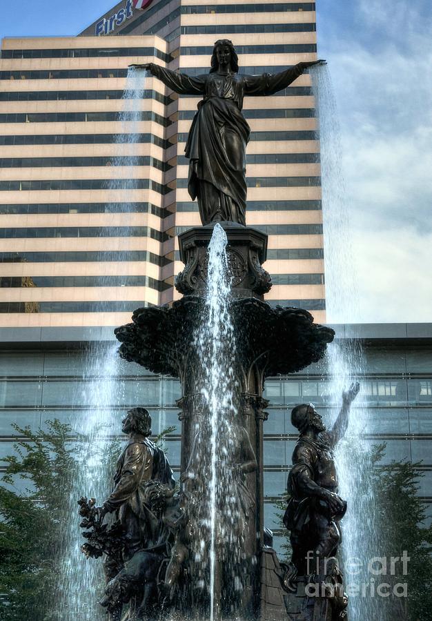 Fountain Photograph - Cincinnatis Fountain Square by Mel Steinhauer
