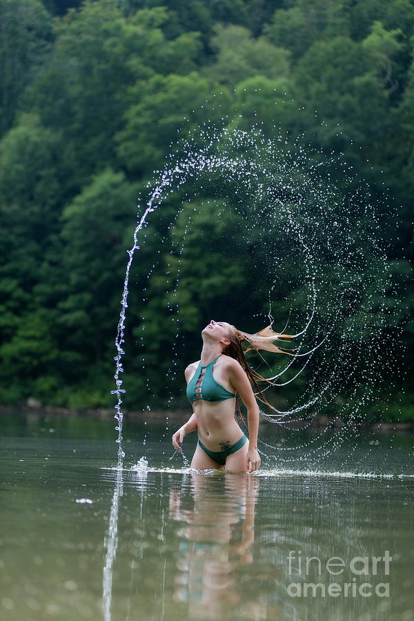Patty Smith Photograph - Circle of falling water by Dan Friend